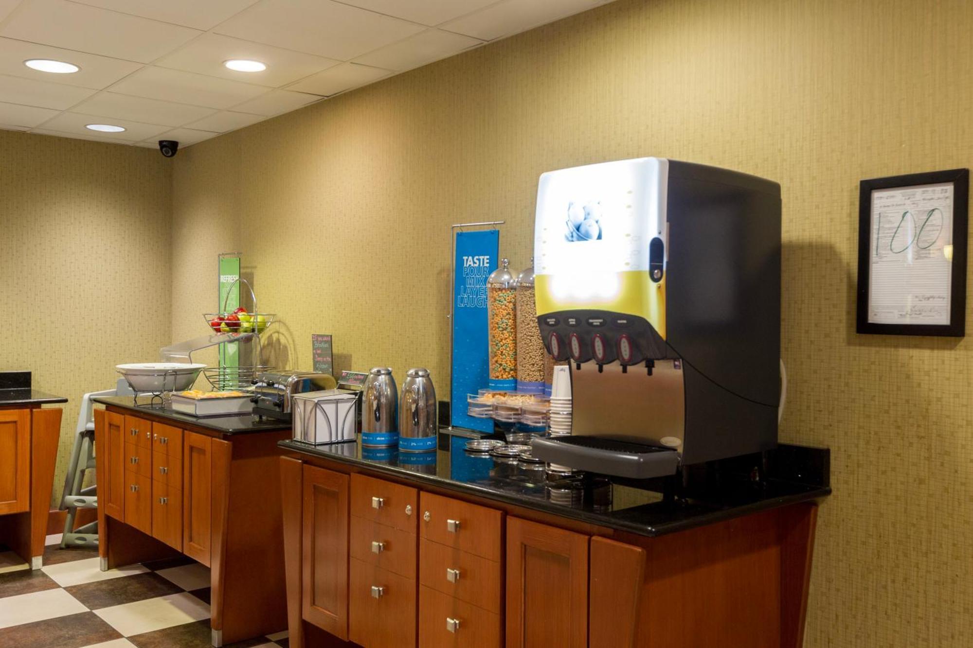 Hampton Inn & Suites Radcliff/Fort Knox Екстер'єр фото